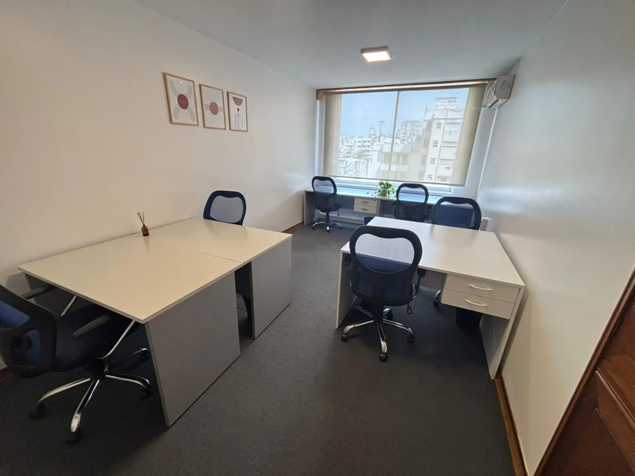 Oficina 705 - Piso 7